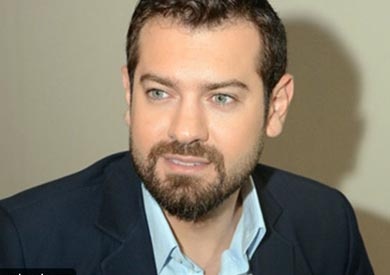 كيف رد عمرو يوسف على اتهامه بالتحرش؟