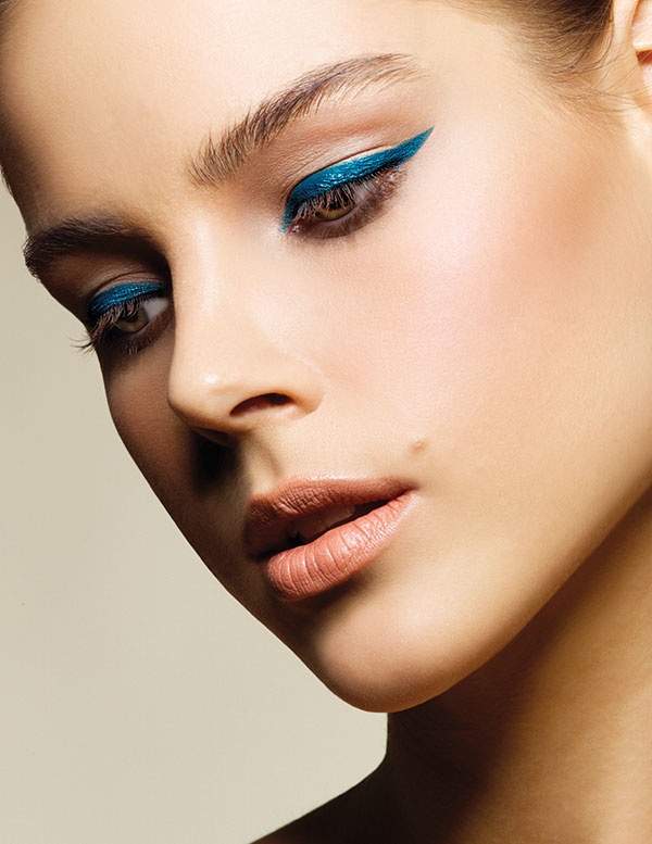 تفجّر الألوان COLOUR BLAST