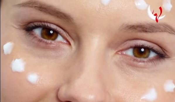 الحل لانتفاخ العينين بعد السحور