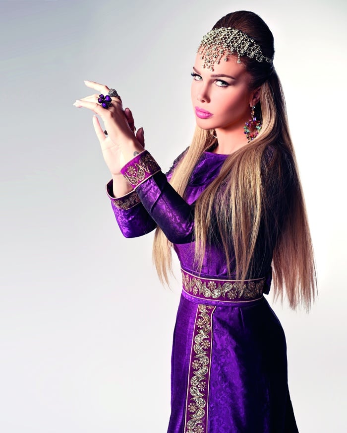 شهرزاد  2015 نيكول سابا: أعرف متى أُظهر أنوثتي وأخشى التقدّم في العمر!