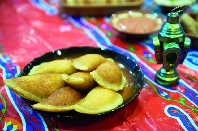 قطايف بالقشطة