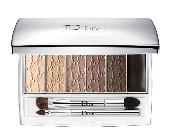 Dior تقدم مجموعة Tie Dye 
بألوان منعشة