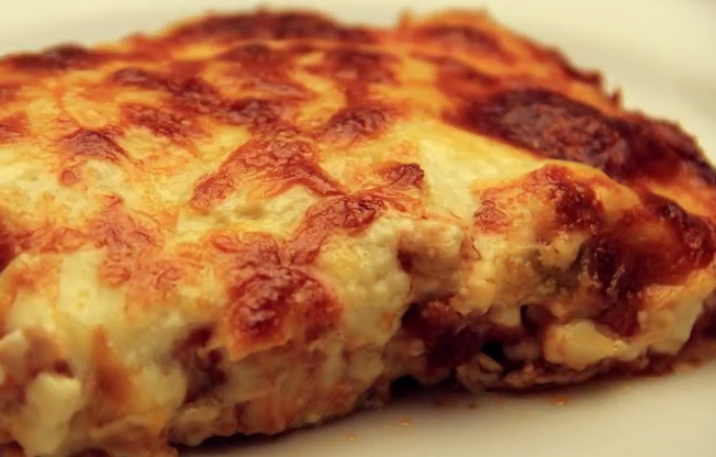 حضّري الدجاج والبطاطا مع البشاميل على الطريقة التركية