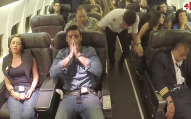 فيديو- لقاء الخميسي تنهار.. وتضرب زوجها في 