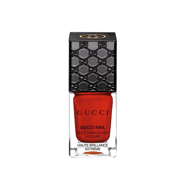 ياقوتي Gucci Nail Bold High- Gloss Lacquer no. 190 in Antique Ruby