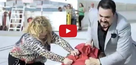 بالفيديو – مهى أحمد تشارك زوجها بضرب رامز... وحرب شتائم بينهم: 