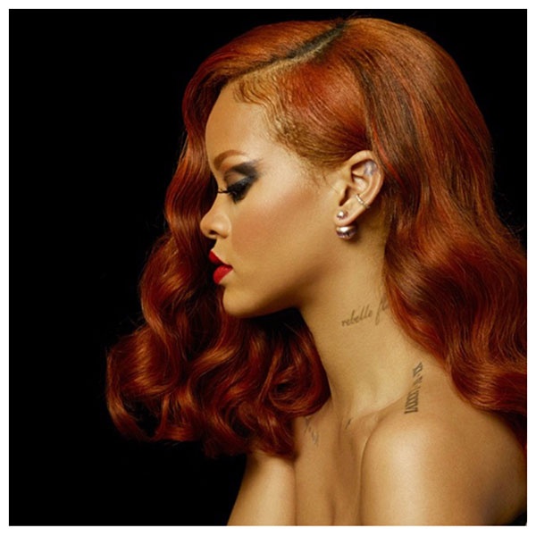 Rihanna... مصممة جوارب