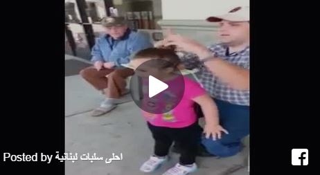 بالفيديو- أب يبتكر أفضل وأسرع طريقة لربط الشعر!!