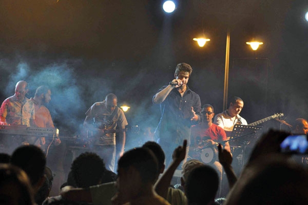 أدهم نابلسي يحيي أولى حفلاته في مصر