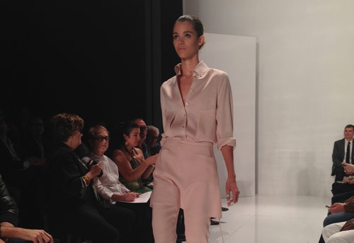 مجموعة رالف روتشي، راقية وأنيقة تناسب المرأة العربية بألوانها وقصاتها