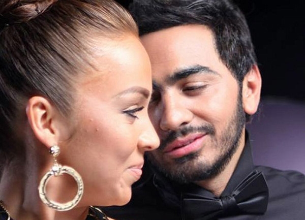 تامر حسني ينشر صور كليبه مع أيكون وبيتبول