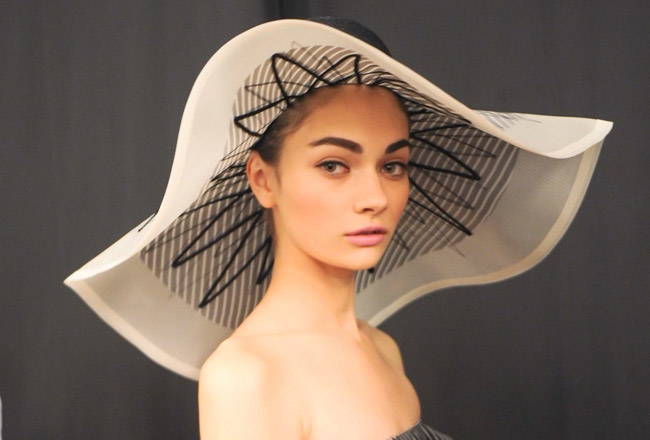 سرّ الماكياج في كارولينا هيريرا