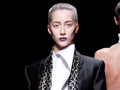 اختاري الأكسسوارت...  امرأة حازمة جداً