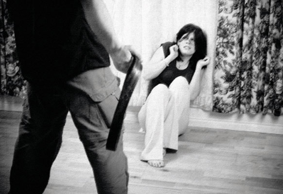 السعودية تقرّ نظام الحماية من الإيذاء