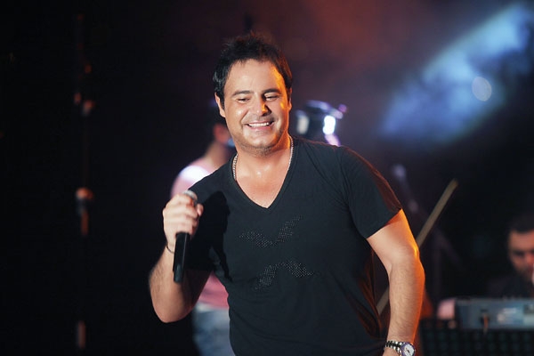 حفلان خيريان لعاصي الحلاّني