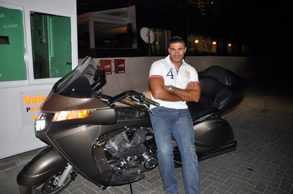 خالد في ليالي مهرجان قلعة عمان