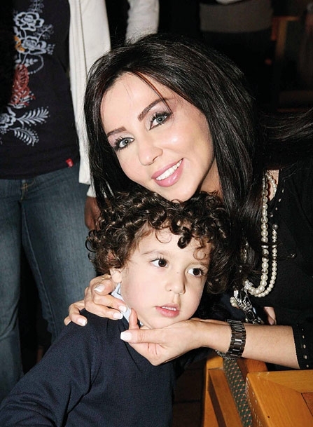 رابعة الزيات وإبنها دالي