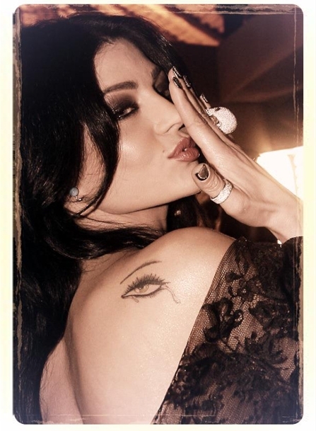 قبل 3 أشهر من طلاقها: