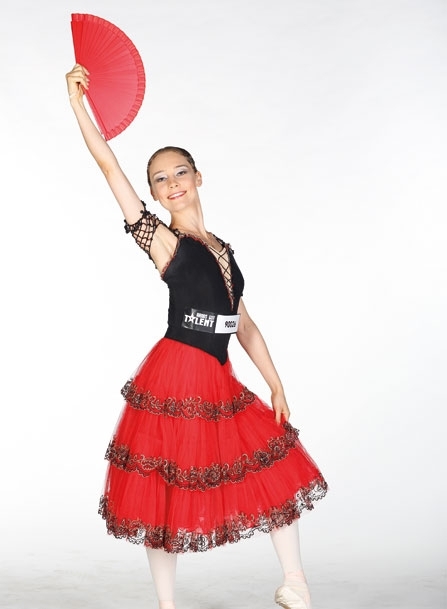 ناتالي يمّين من لبنان