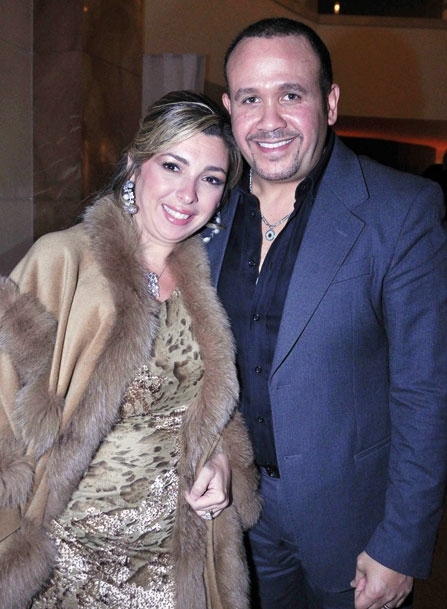 هشام عباس وزوجته