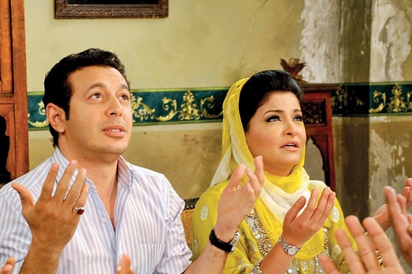 مصطفى شعبان وعلا غانم في لقطة من مسلسل 'الزوجة الرابعة'