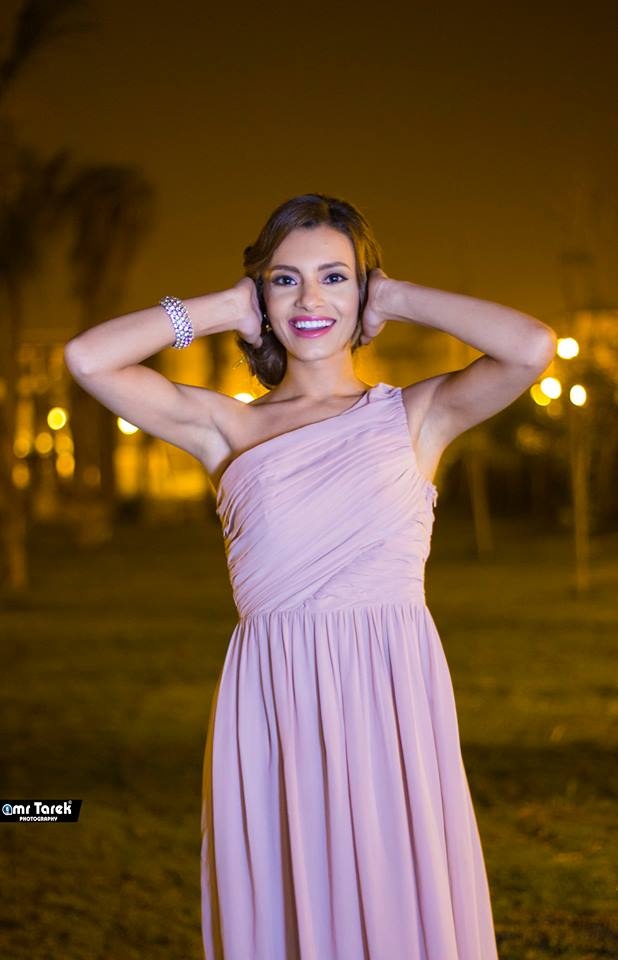 صورة تشعل أزمة بين كارمن سليمان وجمهورها الزملكاوي!