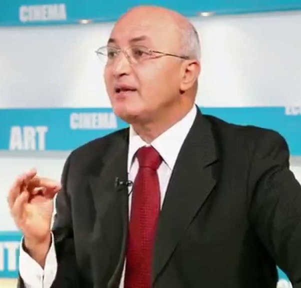 إعلامي مصري يطالب بالقبض على هيفاء وهبي ومايا دياب... ما السبب؟