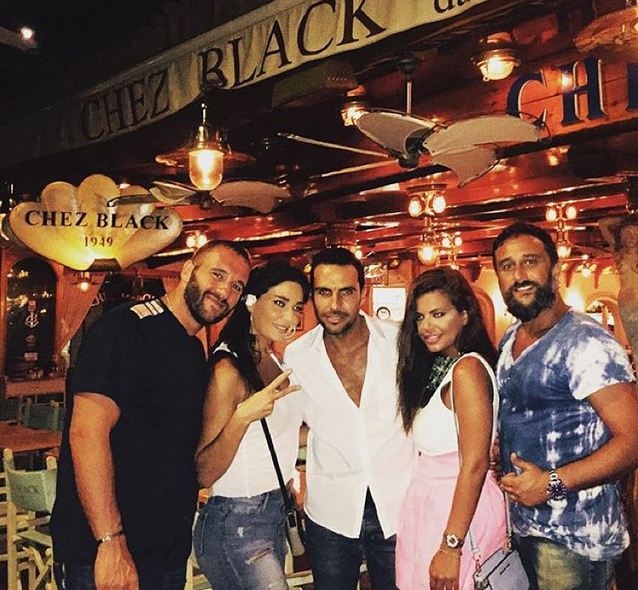 سيرين عبد النور تنشر صورة من سريرها بعد سهرة صاخبة