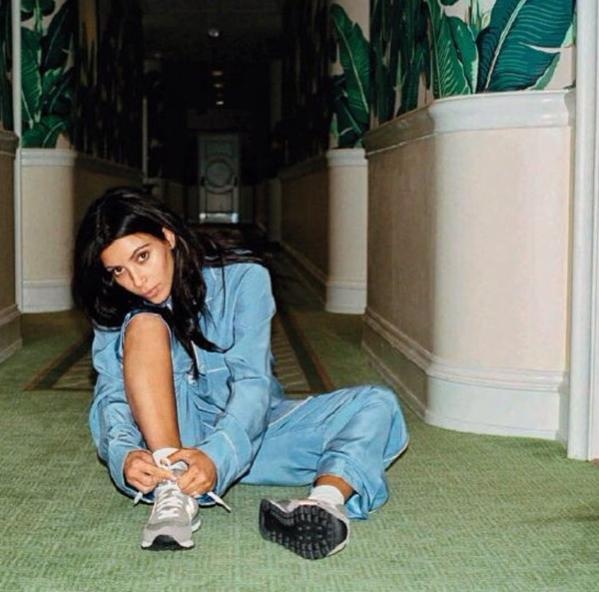 عن حساب كيم على 