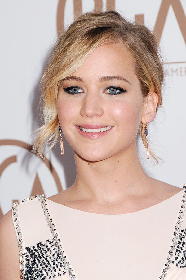 جميلة مثل... جنيفر لورنس Jennifer lawrence متألقة بإشراقة طبيعية