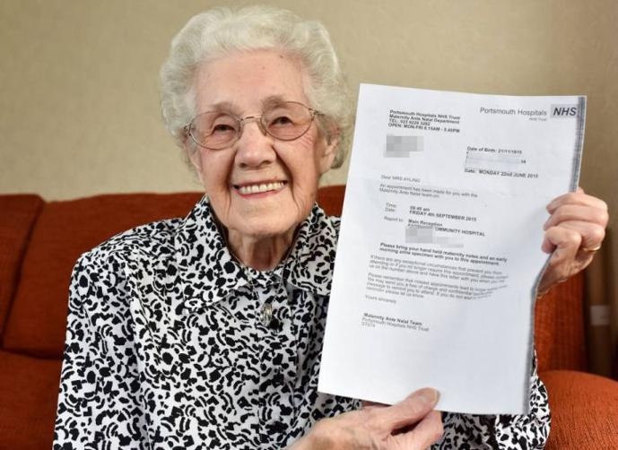 عجوز في عامها الـ100... حامل!!