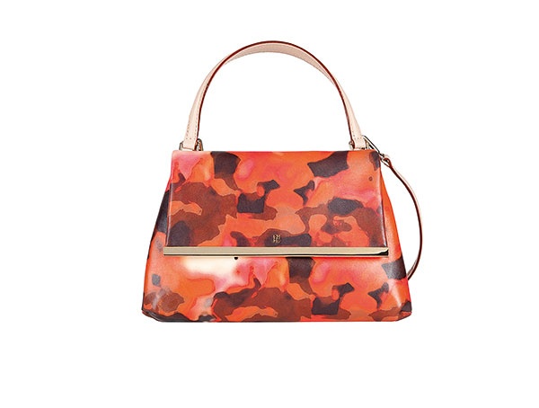 أناقة تامّة مع حقيبة Carolina Herrera Camelot