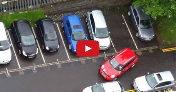 بالفيديو- سيّدتان وأسوأ ركن سيّارة