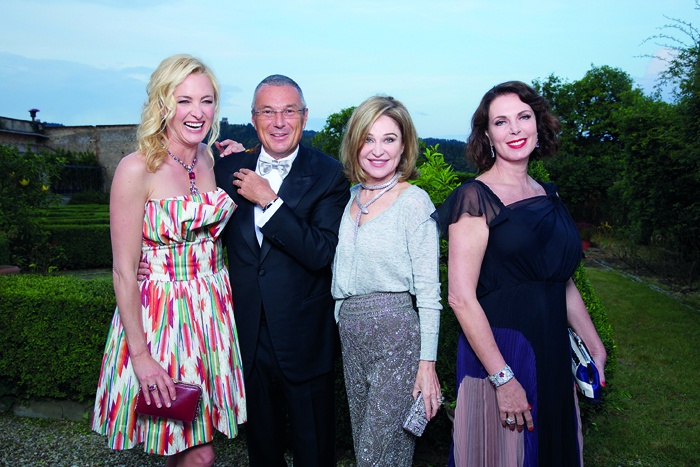 بولغاري تحتفل بـ«الحدائق الإيطالية» في أسبوع باريس للأزياء