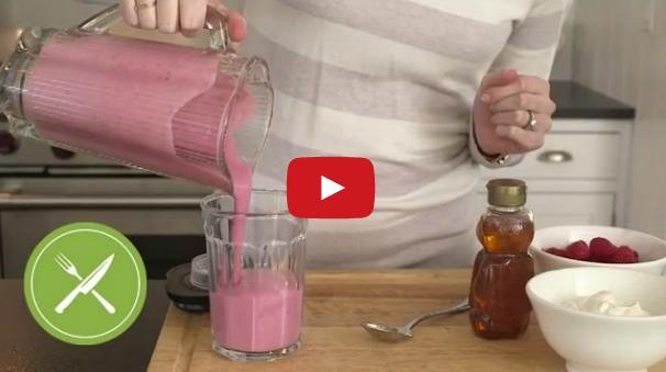 بالفيديو– أسهل وأسرع طريقة لتنظيف الخلاط