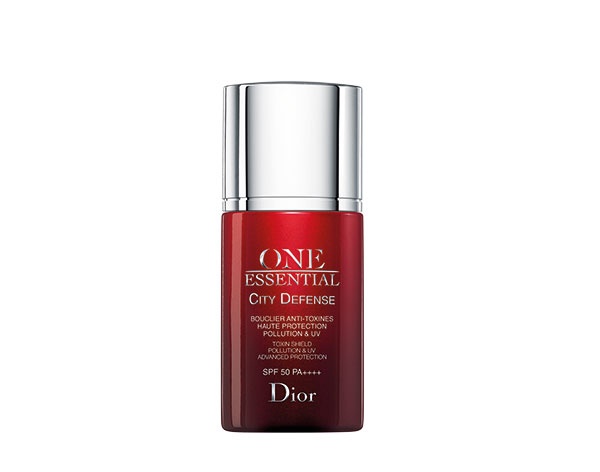 Dior One Essential City Defense Toxin Shield Pollution & UV Advanced Protection SPF 50 PA++++
