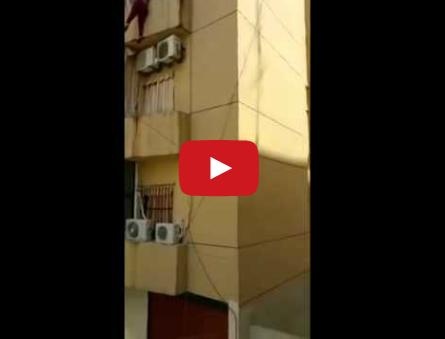 بالفيديو- انتحار خادمة برمي نفسها من الشرفة