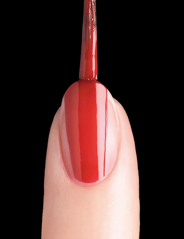 كيف أحافظ على أظافر مثالية؟