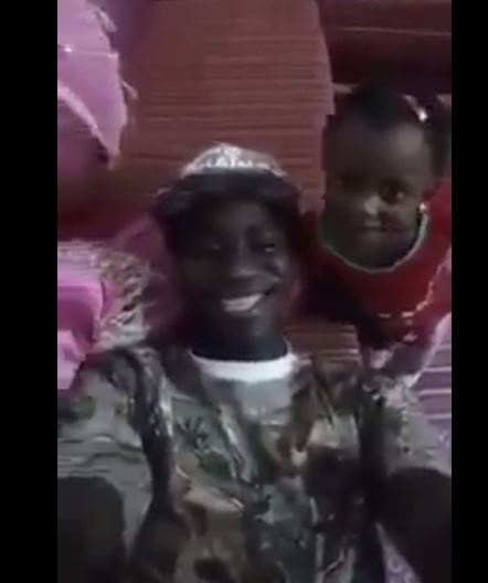 فيديو- سوداني يشعل فايسبوك بأغنية لنانسي عجرم