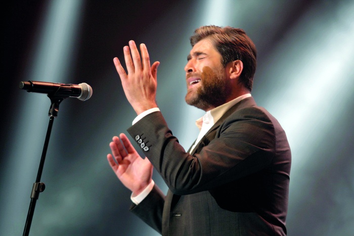 وائل كفوري افتتح «أعياد بيروت»... بدعم من إليسا!