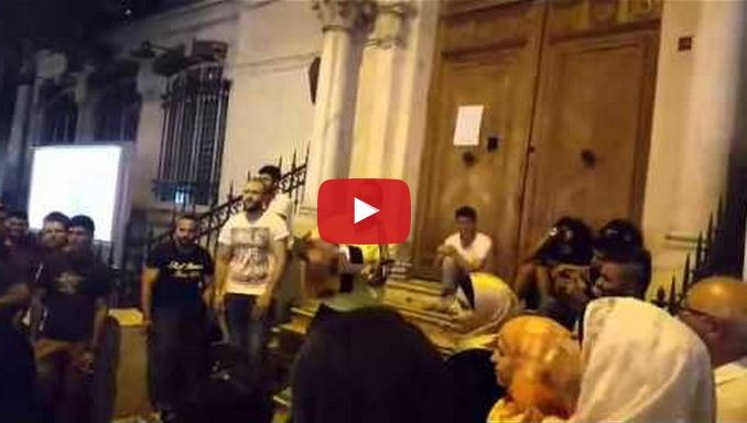 بالفيديو: سوريون يتحدّون الحرب في شوارع اسطنبول