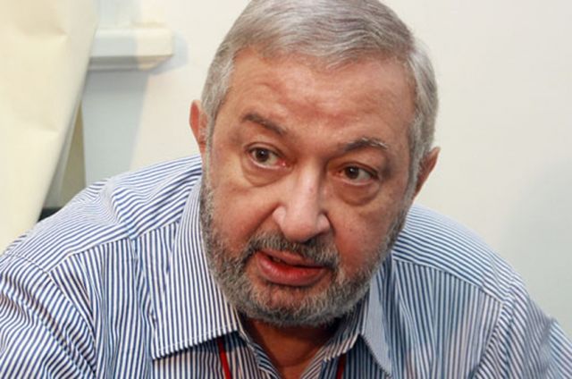 15 معلومة عن نور الشريف: لماذا هاجمته الصحافة وغضبت منه السلطة ومتى كان سيعتزل؟