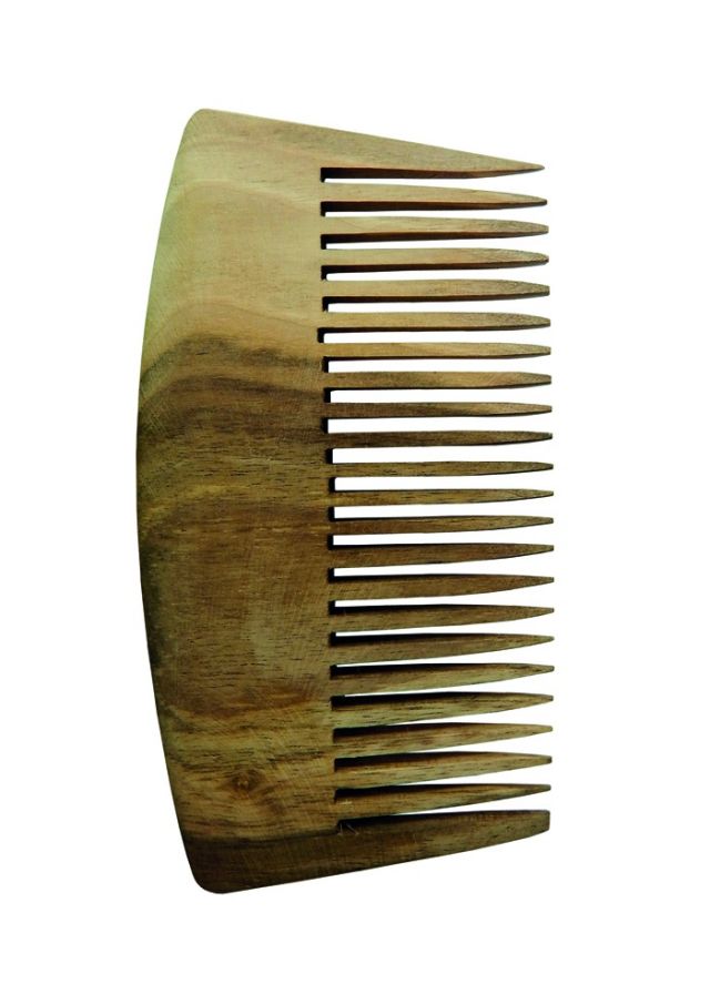 المشط الخشبي