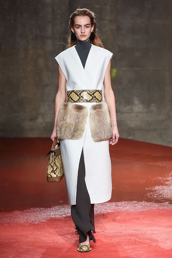 marni - sleeveless coat