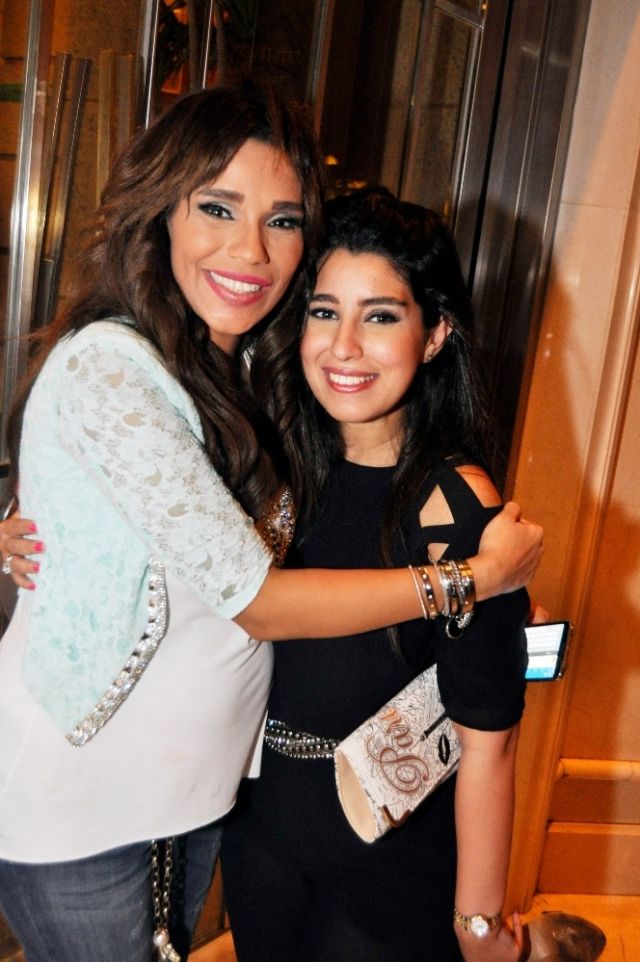 أيتن وأمينة