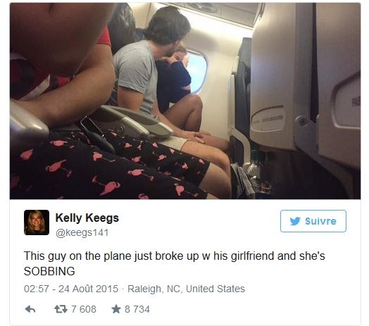 فتاة تنقل على 