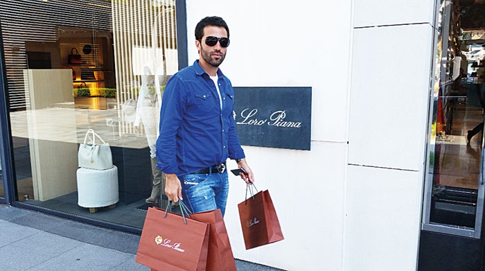 محمد قيس: كانت الحياة وردية وبسيطة...