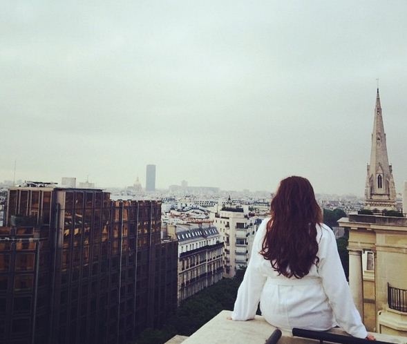 بالصورة - اليسا قصت شعرها، ما رأيكم بشكلها الجديد؟