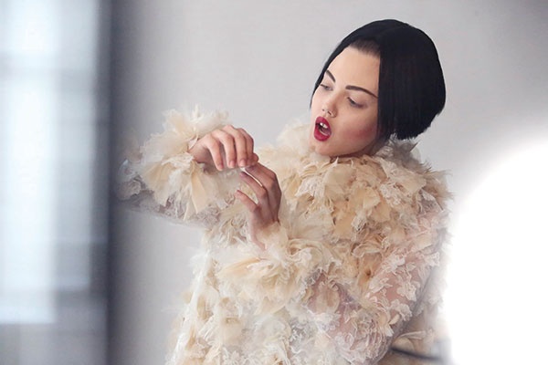 Chanel تبني المستقبل هويّة من كوكو إلى كارل