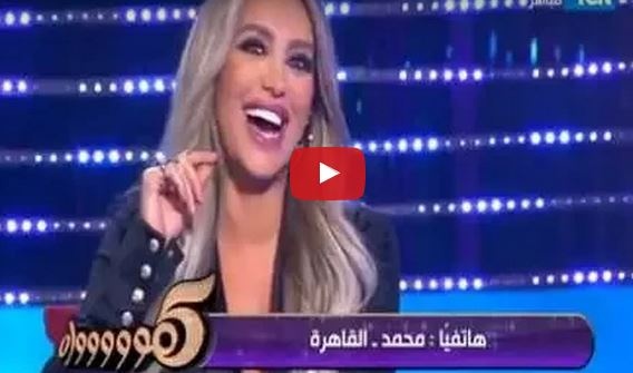 فيديو من الذاكرة- شاهدوا ردة فعل مايا دياب على معجب تغزّل بها على الهواء